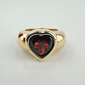 купить Кольцо бренда Piaget 1997 с гранатом винтаж в Москве