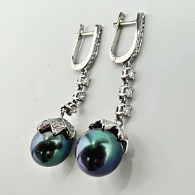 купить Золотые серьги с жемчугом и бриллиантами 1,25 карат в Москве