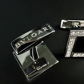 купить Золотые запонки бренда Bvlgari в Москве
