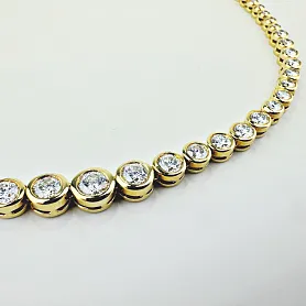 купить Золотое колье с природными бриллиантами 9 карат в Москве