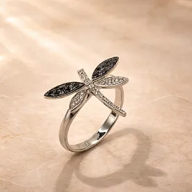 купить Золотое кольцо с бриллиантами "Стрекоза" в Москве