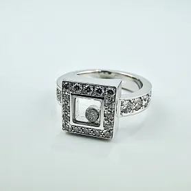 купить Кольцо бренда Chopard Happy Diamonds 822939-20 в Москве