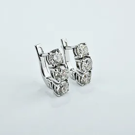 купить Золотые серьги с природными бриллиантами 2,23 карат в Москве
