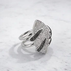 купить Золотое кольцо с бриллиантами 3,72 карат в Москве